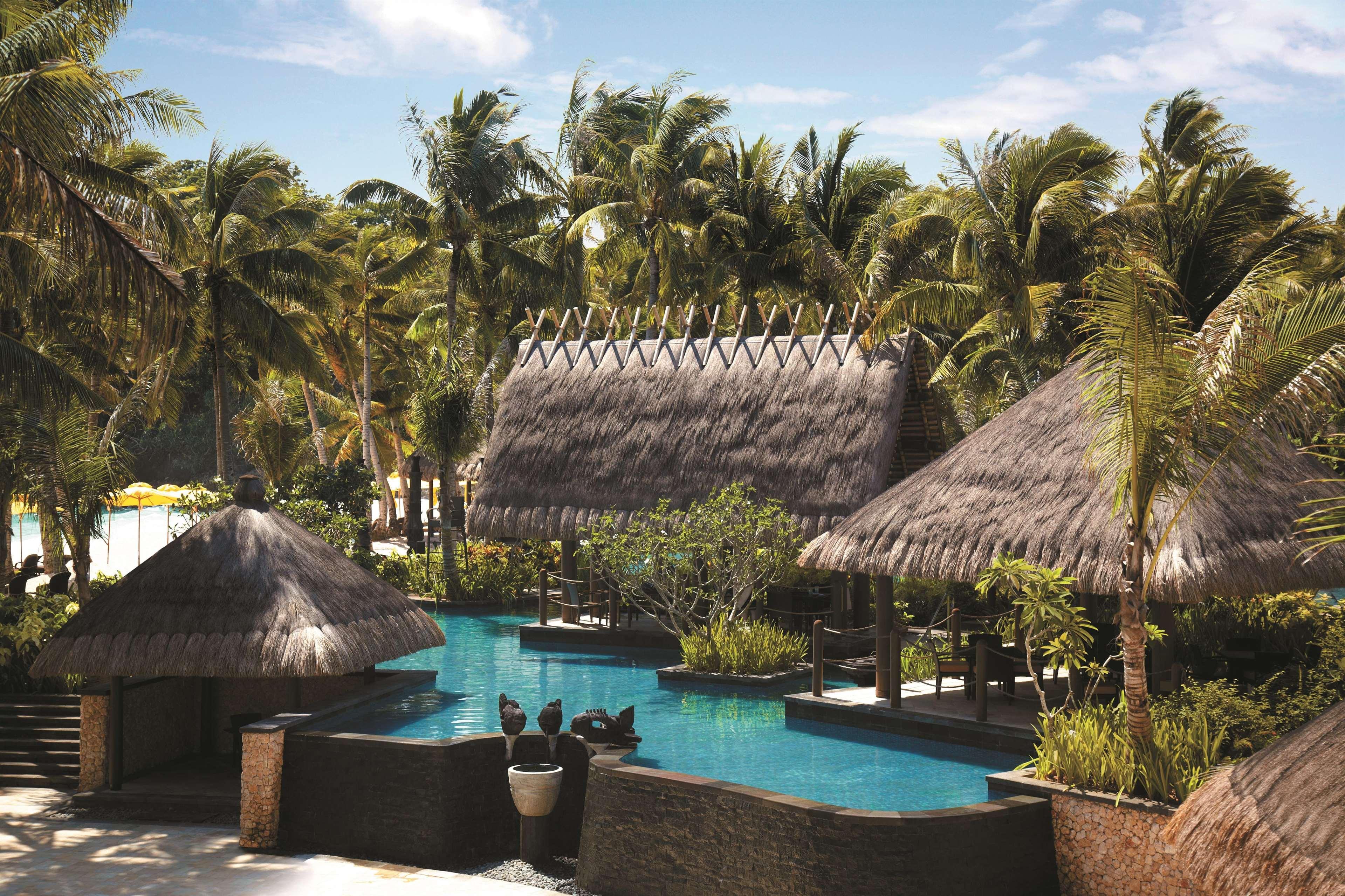 Shangri-La Boracay Luaran gambar The resort's main pool